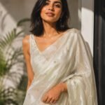 Ivory shimmer - chiffon saree